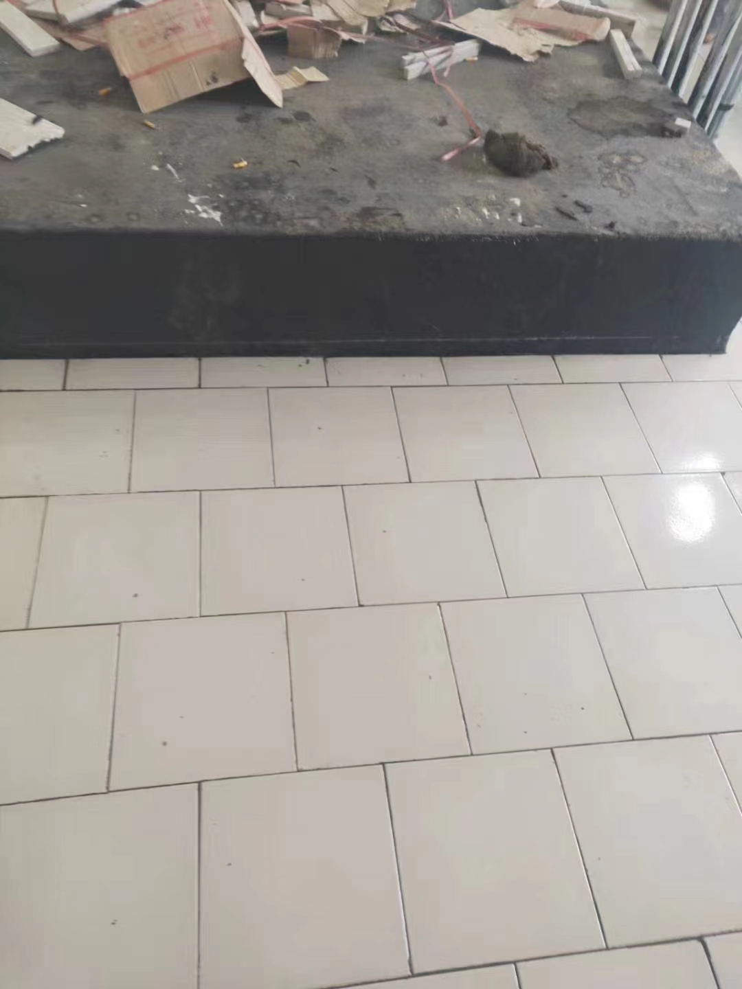 準確選擇一款適用的耐腐蝕膠泥，可以充分延長設施或者設備的使用壽命